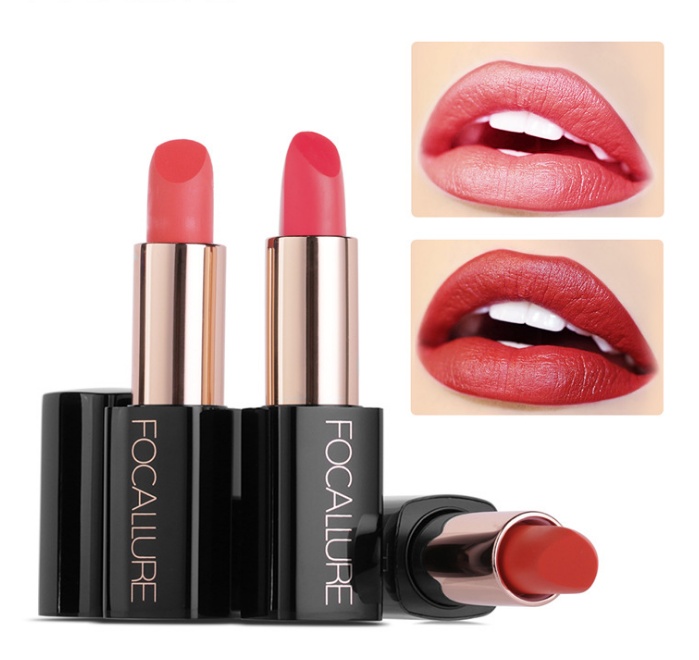 Moisturizing lipstick – Sparkle Siren Cosmetics